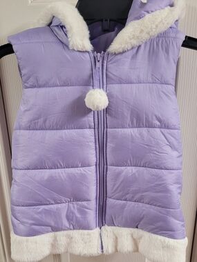 Isaac Mizrahi Lilac Puffer Vest with White Faux Fur Trim
